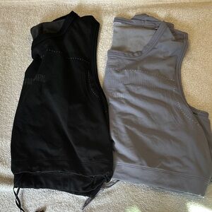 Gymshark- ( 2)Black and light blue Sleeveless cropTops size small